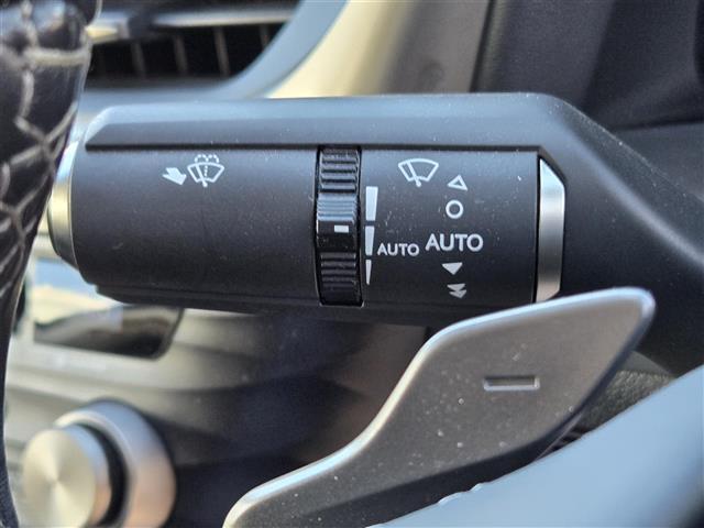 ES ES300h バージョンL ムーンルーフ ヘッドアップディスプレイ レーダークルーズコントロール 前後ドライブレコーダー パノラミックビューモニター 全席シートヒーター D+N席エアシート ステアリングヒーター ビルトインETC(6枚目)