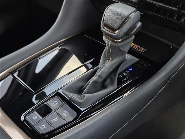 アルファードハイブリッド Z ユニバーサルステップ 13.2インチ後席フリップダウンモニター 純正ドライブレコーダー 左右独立ムーンルーフ 全席シートヒーター 全席ベンチレーション 全席パワーシート パノラミックビューモニター(15枚目)