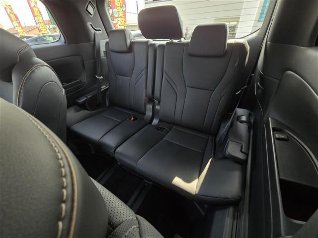 アルファードハイブリッド Z ユニバーサルステップ 13.2インチ後席フリップダウンモニター 純正ドライブレコーダー 左右独立ムーンルーフ 全席シートヒーター 全席ベンチレーション 全席パワーシート パノラミックビューモニター(24枚目)