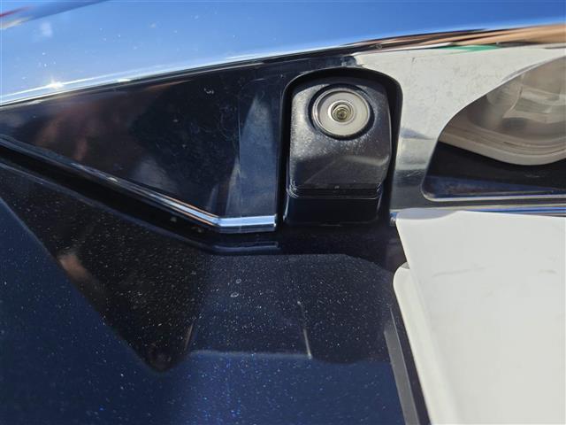 シャトル ハイブリッドZ ストラーダナビ フルセグ バックカメラ ETC クルコン シティブレーキアクティブシステム オートライト 革巻きステアリング パドルシフト シートヒーター シルバールーフレール 禁煙車(6枚目)