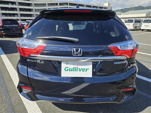 シャトル ハイブリッドZ ストラーダナビ フルセグ バックカメラ ETC クルコン シティブレーキアクティブシステム オートライト 革巻きステアリング パドルシフト シートヒーター シルバールーフレール 禁煙車(13枚目)