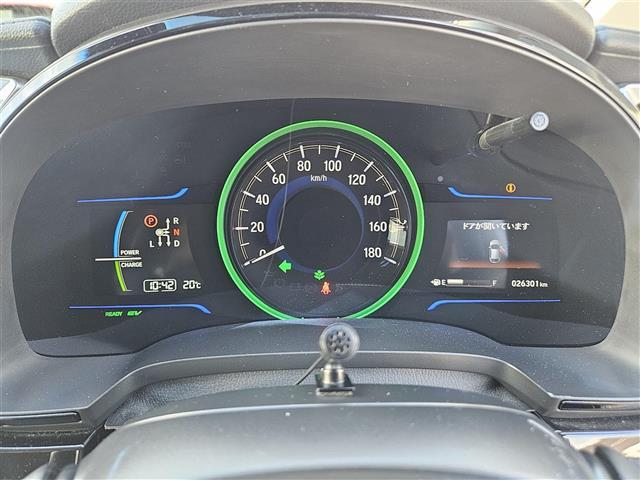 シャトル ハイブリッドZ ストラーダナビ フルセグ バックカメラ ETC クルコン シティブレーキアクティブシステム オートライト 革巻きステアリング パドルシフト シートヒーター シルバールーフレール 禁煙車(16枚目)