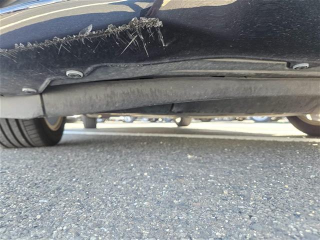 シャトル ハイブリッドZ ストラーダナビ フルセグ バックカメラ ETC クルコン シティブレーキアクティブシステム オートライト 革巻きステアリング パドルシフト シートヒーター シルバールーフレール 禁煙車(40枚目)