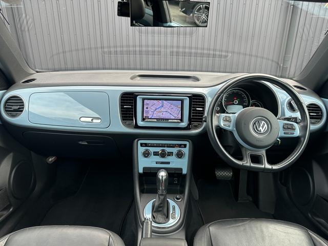 ザ・ビートル デザインレザーパッケージ　ミラータイプＧＰＳ付きレーダー探知機　社外サブウーファー　ビルトインＥＴＣ　社外ＳＤナビ（ＡＶＩＣ－ＣＺ９００）　Ｂｌｕｅｔｏｏｔｈオーディオ　社外前方ドライブレコーダー　Ｄ＋Ｎ席シートヒーター（4枚目）