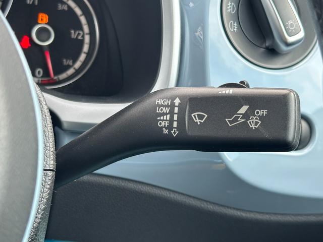 ザ・ビートル デザインレザーパッケージ　ミラータイプＧＰＳ付きレーダー探知機　社外サブウーファー　ビルトインＥＴＣ　社外ＳＤナビ（ＡＶＩＣ－ＣＺ９００）　Ｂｌｕｅｔｏｏｔｈオーディオ　社外前方ドライブレコーダー　Ｄ＋Ｎ席シートヒーター（9枚目）