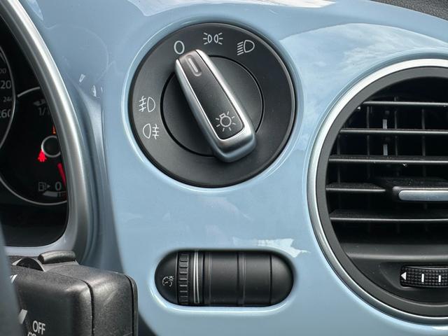 ザ・ビートル デザインレザーパッケージ　ミラータイプＧＰＳ付きレーダー探知機　社外サブウーファー　ビルトインＥＴＣ　社外ＳＤナビ（ＡＶＩＣ－ＣＺ９００）　Ｂｌｕｅｔｏｏｔｈオーディオ　社外前方ドライブレコーダー　Ｄ＋Ｎ席シートヒーター（10枚目）