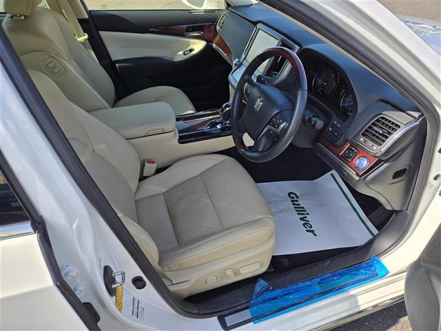 クラウンマジェスタ Fバージョン ムーンルーフ レーダークルーズコントロール ウッドコンビハンドル ビルトインETC 全席シートヒーター 全席パワーシート D+N席シートベンチレーション ステアリングヒーター レザーシート(19枚目)