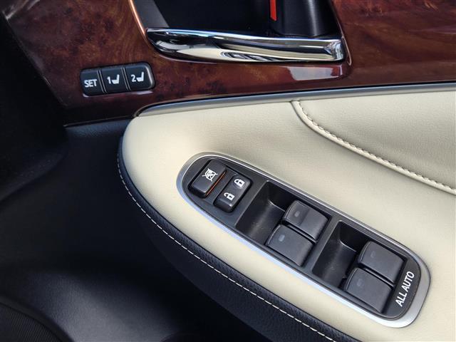 クラウンマジェスタ Fバージョン ムーンルーフ レーダークルーズコントロール ウッドコンビハンドル ビルトインETC 全席シートヒーター 全席パワーシート D+N席シートベンチレーション ステアリングヒーター レザーシート(20枚目)