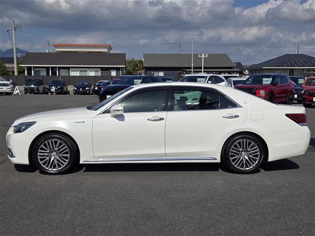 クラウンマジェスタ Fバージョン ムーンルーフ レーダークルーズコントロール ウッドコンビハンドル ビルトインETC 全席シートヒーター 全席パワーシート D+N席シートベンチレーション ステアリングヒーター レザーシート(36枚目)