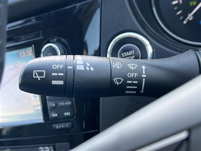 エクストレイル ２０Ｘ　ハイブリッド　４ＷＤ　前後ドライブレコーダー　ルーフレール　Ｂｌｕｅｔｏｏｔｈ接続　ＥＴＣ　前後コーナーセンサー　レーダークルーズ　アラウンドビューモニター　フルセグＴＶ　レザーシート　シートヒーター　ＬＥＤライト（10枚目）