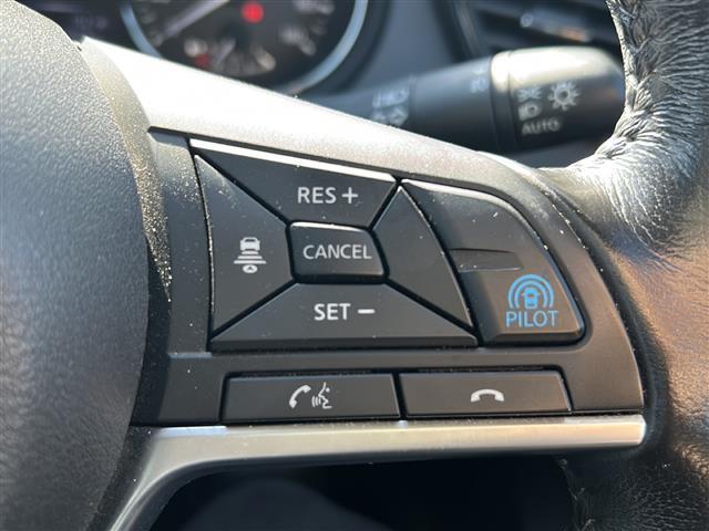 エクストレイル ２０Ｘ　ハイブリッド　４ＷＤ　前後ドライブレコーダー　ルーフレール　Ｂｌｕｅｔｏｏｔｈ接続　ＥＴＣ　前後コーナーセンサー　レーダークルーズ　アラウンドビューモニター　フルセグＴＶ　レザーシート　シートヒーター　ＬＥＤライト（15枚目）