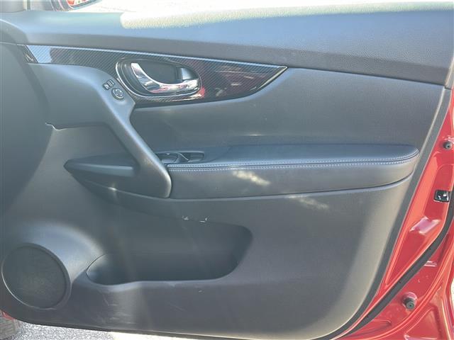 エクストレイル ２０Ｘ　ハイブリッド　４ＷＤ　前後ドライブレコーダー　ルーフレール　Ｂｌｕｅｔｏｏｔｈ接続　ＥＴＣ　前後コーナーセンサー　レーダークルーズ　アラウンドビューモニター　フルセグＴＶ　レザーシート　シートヒーター　ＬＥＤライト（18枚目）