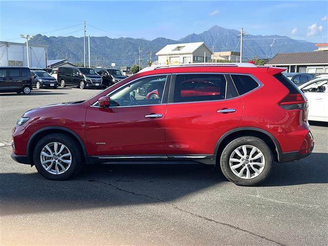 エクストレイル ２０Ｘ　ハイブリッド　４ＷＤ　前後ドライブレコーダー　ルーフレール　Ｂｌｕｅｔｏｏｔｈ接続　ＥＴＣ　前後コーナーセンサー　レーダークルーズ　アラウンドビューモニター　フルセグＴＶ　レザーシート　シートヒーター　ＬＥＤライト（33枚目）