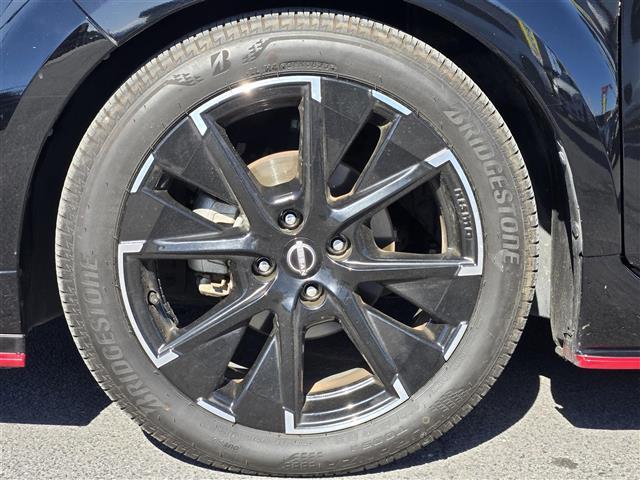 オーラ ニスモ プロパイロット デジタルインナーミラー アラウンドビューモニター NISSANコネクトナビ NISMO純正アルミホイール(17インチ) ビルトインETC2.0 NISMO専用ハーフレザーシート(39枚目)