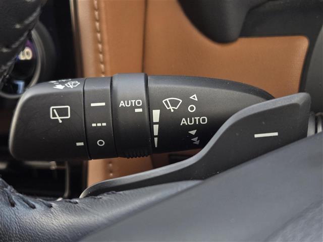 安心の全車保証付き！（※部分保証、国産車は納車後３ヶ月、輸入車は納車後１ヶ月の保証期間となります）。その他長期保証（有償）もご用意しております！※長期保証を付帯できる車両には条件がございます。