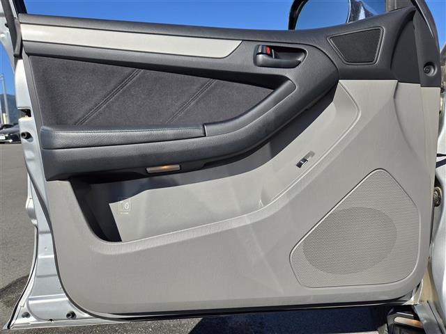 ハイラックスサーフ ＳＳＲ－Ｘ　社外ＳＤナビ（ＣＮ－ＨＥ０２ＷＤ）　Ｂｌｕｅｔｏｏｔｈオーディオ　フルセグテレビ　バックカメラ　ＥＴＣ　イージークローザ　スタッドレスタイヤ積載　エンジンイモビライザ　純正アルミホイール（１６インチ）（21枚目）