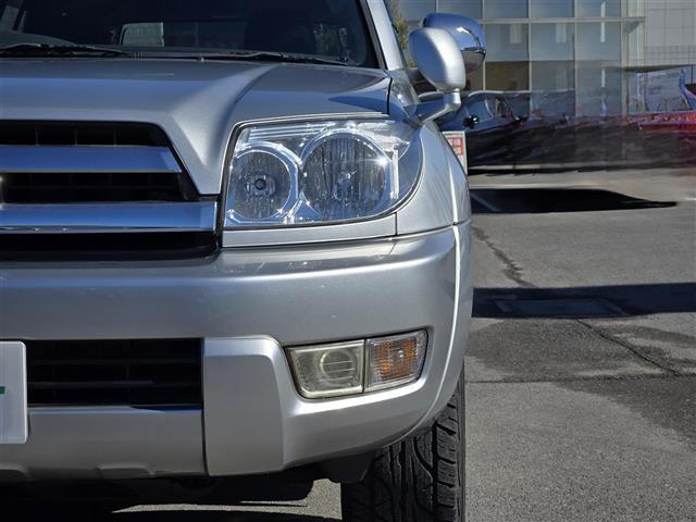 ハイラックスサーフ ＳＳＲ－Ｘ　社外ＳＤナビ（ＣＮ－ＨＥ０２ＷＤ）　Ｂｌｕｅｔｏｏｔｈオーディオ　フルセグテレビ　バックカメラ　ＥＴＣ　イージークローザ　スタッドレスタイヤ積載　エンジンイモビライザ　純正アルミホイール（１６インチ）（33枚目）