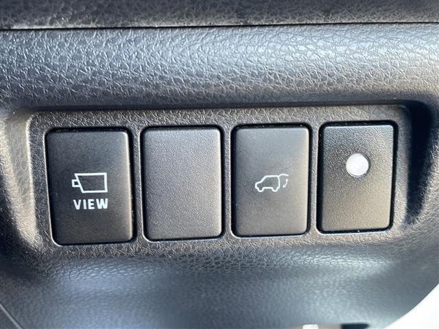 ハリアー プログレス　メタル　アンド　レザーパッケージ　サンルーフパワーバックドア前後ドライブレコーダー純正ナビ全方位バックカメラＥＴＣ本革シートパワーシート衝突被害軽減装置横滑り防止装置盗難防止装置レーンキープアシストオートライト（8枚目）