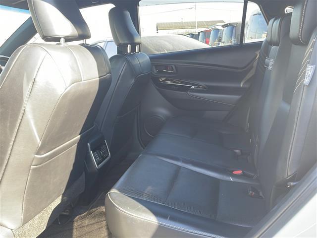 ハリアー プログレス　メタル　アンド　レザーパッケージ　サンルーフパワーバックドア前後ドライブレコーダー純正ナビ全方位バックカメラＥＴＣ本革シートパワーシート衝突被害軽減装置横滑り防止装置盗難防止装置レーンキープアシストオートライト（18枚目）