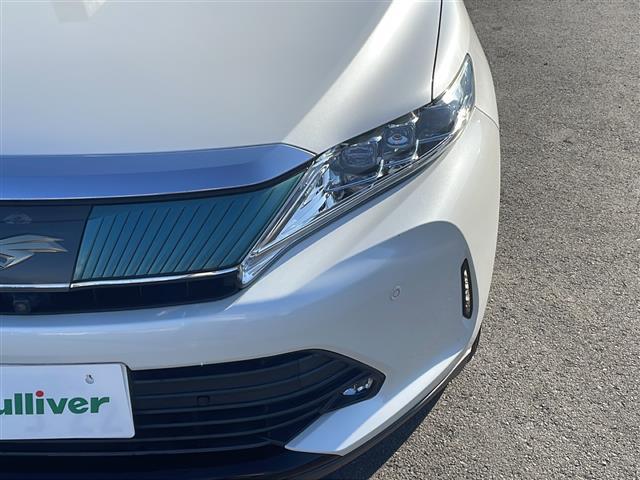 ハリアー プログレス　メタル　アンド　レザーパッケージ　サンルーフパワーバックドア前後ドライブレコーダー純正ナビ全方位バックカメラＥＴＣ本革シートパワーシート衝突被害軽減装置横滑り防止装置盗難防止装置レーンキープアシストオートライト（32枚目）