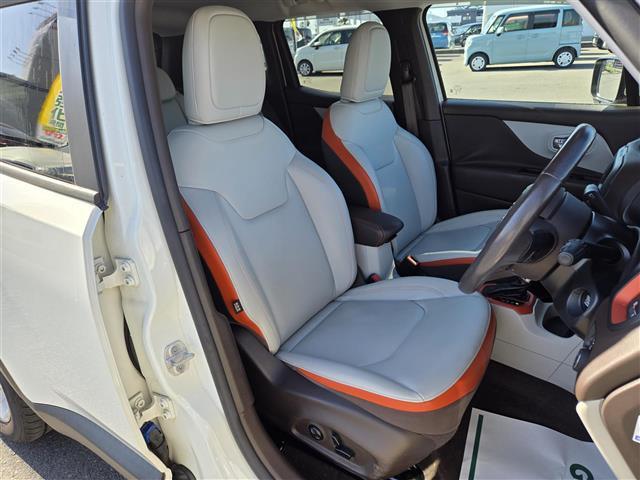 ジープ・レネゲード リミテッド　クルーズコントロール　バックカメラ　ドライブレコーダー　Ｂｌｕｅｔｏｏｔｈオーディオ　ＥＴＣ　Ｄ＋Ｎ席パワーシート　Ｄ＋Ｎ席シートヒーター　ステアリングヒーター　純正アルミホイール（１７インチ）（16枚目）