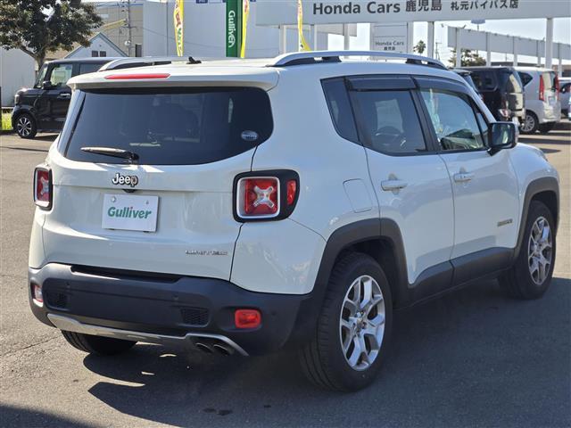 ジープ・レネゲード リミテッド　クルーズコントロール　バックカメラ　ドライブレコーダー　Ｂｌｕｅｔｏｏｔｈオーディオ　ＥＴＣ　Ｄ＋Ｎ席パワーシート　Ｄ＋Ｎ席シートヒーター　ステアリングヒーター　純正アルミホイール（１７インチ）（30枚目）