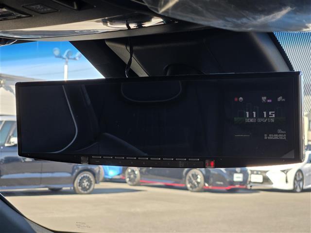 クラウンハイブリッド ＲＳアドバンス　ムーンルーフ　Ｗｅｄｓ製Ｋｒａｎｚｅアルミホイール（２０インチ）　社外ミラー型レーダー　パノラミックビューモニター　トヨタセーフティセンス　Ｄ＋Ｎ席シートヒーター　Ｄ＋Ｎ席ベンチレーション（16枚目）