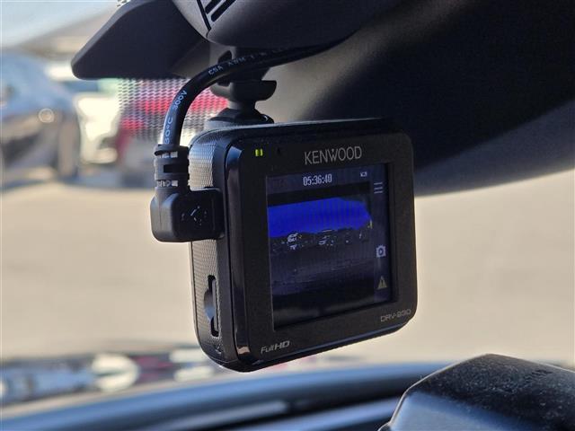 クラウンハイブリッド ＲＳアドバンス　ムーンルーフ　Ｗｅｄｓ製Ｋｒａｎｚｅアルミホイール（２０インチ）　社外ミラー型レーダー　パノラミックビューモニター　トヨタセーフティセンス　Ｄ＋Ｎ席シートヒーター　Ｄ＋Ｎ席ベンチレーション（17枚目）