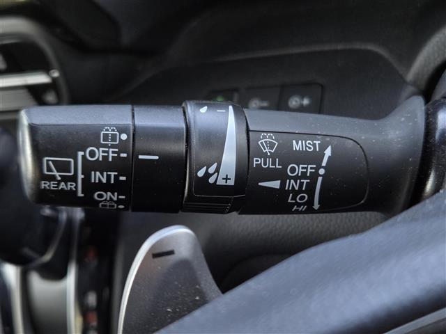 Ｎ－ＢＯＸカスタム Ｇ・Ｌターボホンダセンシング　ターボ車　レーダークルーズコントロール　ビルトインＥＴＣ２．０　ドライブレコーダー　純正ＳＤナビ（ＶＸＭ－２０４ＶＦｉ）　Ｂｌｕｅｔｏｏｔｈオーディオ　フルセグテレビ　バックカメラ　シートヒーター（6枚目）