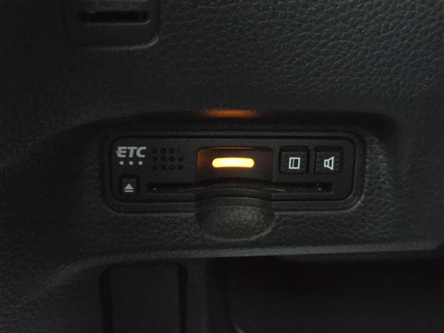 Ｎ－ＢＯＸカスタム Ｇ・Ｌターボホンダセンシング　ターボ車　レーダークルーズコントロール　ビルトインＥＴＣ２．０　ドライブレコーダー　純正ＳＤナビ（ＶＸＭ－２０４ＶＦｉ）　Ｂｌｕｅｔｏｏｔｈオーディオ　フルセグテレビ　バックカメラ　シートヒーター（16枚目）