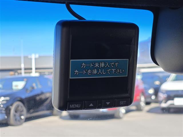 Ｎ－ＢＯＸカスタム Ｇ・Ｌターボホンダセンシング　ターボ車　レーダークルーズコントロール　ビルトインＥＴＣ２．０　ドライブレコーダー　純正ＳＤナビ（ＶＸＭ－２０４ＶＦｉ）　Ｂｌｕｅｔｏｏｔｈオーディオ　フルセグテレビ　バックカメラ　シートヒーター（17枚目）