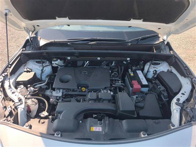 ハリアー Ｓ　純正８インチナビ　バックカメラ　ＥＴＣ　ドラレコ　クルコン　衝突被害軽減装置　オートマチックハイビーム　パーキングサポートブレーキ　ＬＥＤヘッドライト　オートライト　オートエアコン　純正アルミ　禁煙車（9枚目）