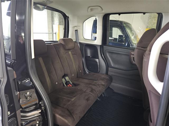 N-BOX G・Lホンダセンシング カッパーブラウンスタイル 禁煙車 バックカメラ アダプティブクルコン エマブレ レーンキープ 前後誤発進抑制 LEDオートライト 純正ナビ フルセグTV ビルトインETC 両側パワースライドドア スマートキー エンジンスイッチ(8枚目)