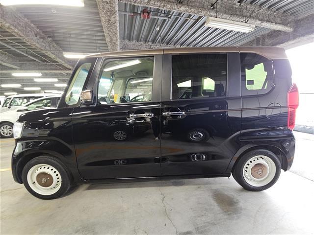 N-BOX G・Lホンダセンシング カッパーブラウンスタイル 禁煙車 バックカメラ アダプティブクルコン エマブレ レーンキープ 前後誤発進抑制 LEDオートライト 純正ナビ フルセグTV ビルトインETC 両側パワースライドドア スマートキー エンジンスイッチ(13枚目)