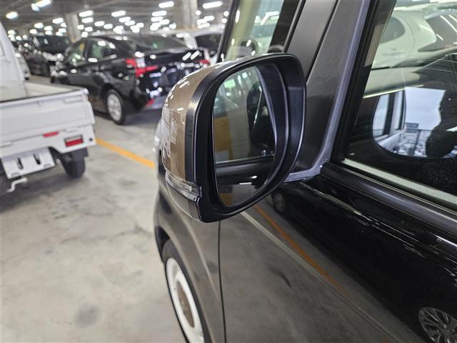 N-BOX G・Lホンダセンシング カッパーブラウンスタイル 禁煙車 バックカメラ アダプティブクルコン エマブレ レーンキープ 前後誤発進抑制 LEDオートライト 純正ナビ フルセグTV ビルトインETC 両側パワースライドドア スマートキー エンジンスイッチ(31枚目)