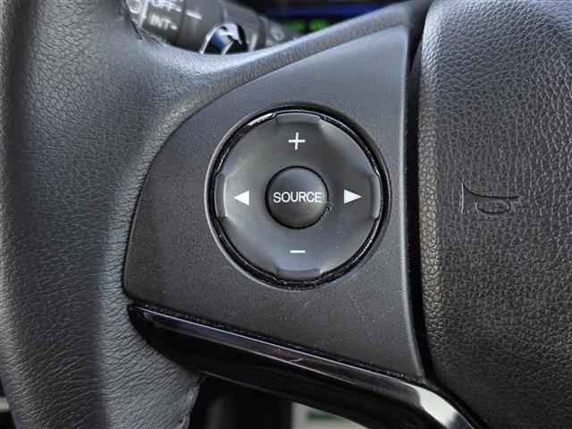 ヴェゼル ハイブリッドＺ　アダプティブクルーズコントロール　パドルシフト　ＥＴＣ　社外ＳＤナビ（ＭＤＶ－Ｚ７０１）　Ｂｌｕｅｔｏｏｔｈオーディオ　フルセグテレビ　バックカメラ　ＭＴモード付きＡＴ　Ｄ＋Ｎ席ヒートシーター（4枚目）