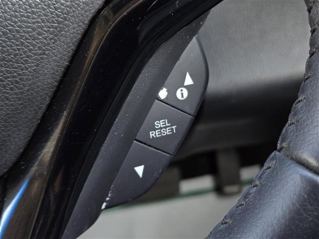 ヴェゼル ハイブリッドＺ　アダプティブクルーズコントロール　パドルシフト　ＥＴＣ　社外ＳＤナビ（ＭＤＶ－Ｚ７０１）　Ｂｌｕｅｔｏｏｔｈオーディオ　フルセグテレビ　バックカメラ　ＭＴモード付きＡＴ　Ｄ＋Ｎ席ヒートシーター（6枚目）