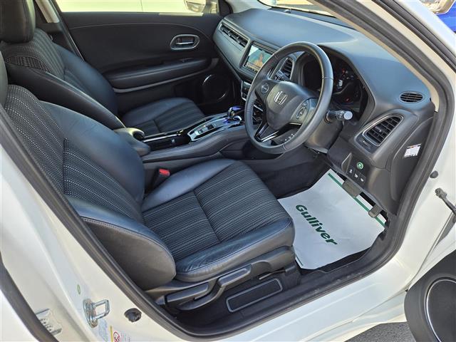 ヴェゼル ハイブリッドＺ　アダプティブクルーズコントロール　パドルシフト　ＥＴＣ　社外ＳＤナビ（ＭＤＶ－Ｚ７０１）　Ｂｌｕｅｔｏｏｔｈオーディオ　フルセグテレビ　バックカメラ　ＭＴモード付きＡＴ　Ｄ＋Ｎ席ヒートシーター（19枚目）