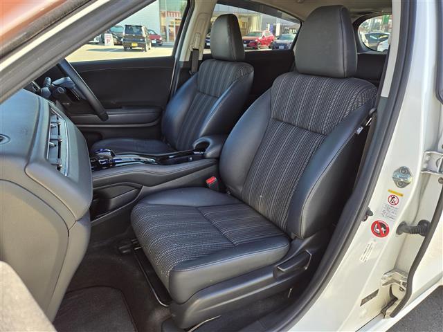 ヴェゼル ハイブリッドＺ　アダプティブクルーズコントロール　パドルシフト　ＥＴＣ　社外ＳＤナビ（ＭＤＶ－Ｚ７０１）　Ｂｌｕｅｔｏｏｔｈオーディオ　フルセグテレビ　バックカメラ　ＭＴモード付きＡＴ　Ｄ＋Ｎ席ヒートシーター（24枚目）