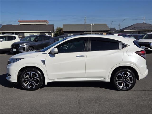 ヴェゼル ハイブリッドＺ　アダプティブクルーズコントロール　パドルシフト　ＥＴＣ　社外ＳＤナビ（ＭＤＶ－Ｚ７０１）　Ｂｌｕｅｔｏｏｔｈオーディオ　フルセグテレビ　バックカメラ　ＭＴモード付きＡＴ　Ｄ＋Ｎ席ヒートシーター（37枚目）