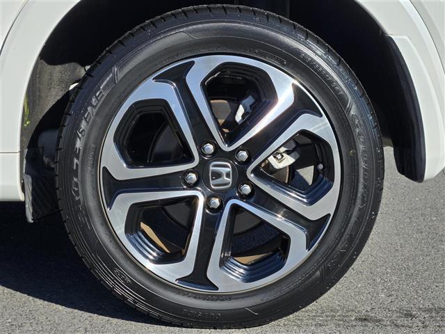 ヴェゼル ハイブリッドＺ　アダプティブクルーズコントロール　パドルシフト　ＥＴＣ　社外ＳＤナビ（ＭＤＶ－Ｚ７０１）　Ｂｌｕｅｔｏｏｔｈオーディオ　フルセグテレビ　バックカメラ　ＭＴモード付きＡＴ　Ｄ＋Ｎ席ヒートシーター（41枚目）