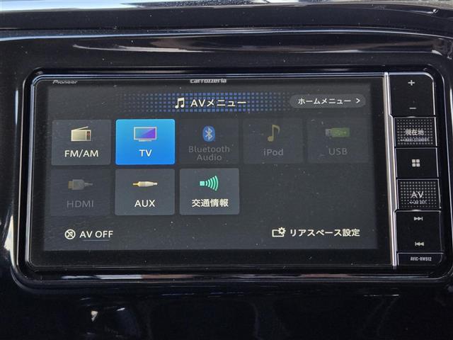 ハイラックス Z GANADORマフラー RAYS製17インチアルミホイール RICKSスキッドプレート INNOルーフキャリア EGRバグガード HELIOSサイドステップ BATTLEZリフトアップスプリング(12枚目)