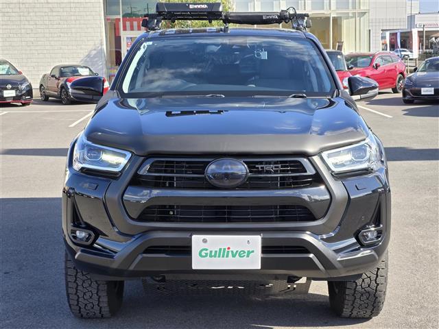 ハイラックス Z GANADORマフラー RAYS製17インチアルミホイール RICKSスキッドプレート INNOルーフキャリア EGRバグガード HELIOSサイドステップ BATTLEZリフトアップスプリング(33枚目)