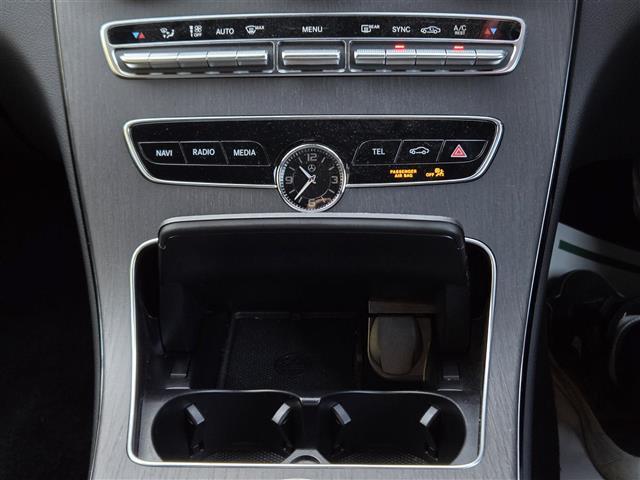 Ｃクラス Ｃ４３　４マチッククーペ　ディストロニック　ツインターボ　４ＷＤ　ムーンルーフ　Ｄ＋Ｎ席シートヒーター　ハンドル支援　パーキングアシスト　純正メモリーナビ　Ｂｌｕｅｔｏｏｔｈオーディオ　純正ドライブレコーダー（13枚目）