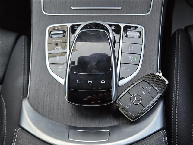 Ｃクラス Ｃ４３　４マチッククーペ　ディストロニック　ツインターボ　４ＷＤ　ムーンルーフ　Ｄ＋Ｎ席シートヒーター　ハンドル支援　パーキングアシスト　純正メモリーナビ　Ｂｌｕｅｔｏｏｔｈオーディオ　純正ドライブレコーダー（14枚目）