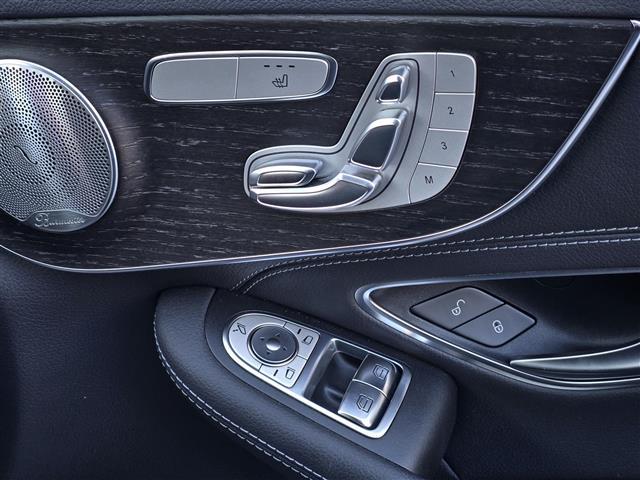 Ｃクラス Ｃ４３　４マチッククーペ　ディストロニック　ツインターボ　４ＷＤ　ムーンルーフ　Ｄ＋Ｎ席シートヒーター　ハンドル支援　パーキングアシスト　純正メモリーナビ　Ｂｌｕｅｔｏｏｔｈオーディオ　純正ドライブレコーダー（21枚目）