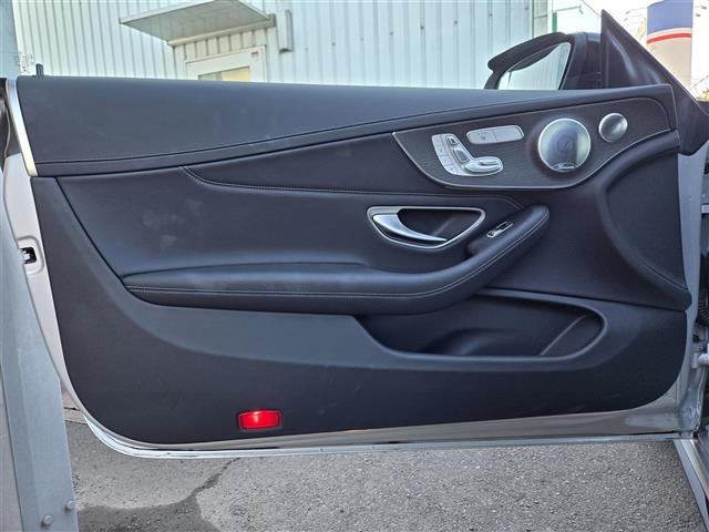 Ｃクラス Ｃ４３　４マチッククーペ　ディストロニック　ツインターボ　４ＷＤ　ムーンルーフ　Ｄ＋Ｎ席シートヒーター　ハンドル支援　パーキングアシスト　純正メモリーナビ　Ｂｌｕｅｔｏｏｔｈオーディオ　純正ドライブレコーダー（27枚目）