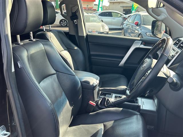 ランドクルーザープラド TZ-G フルタイム4WD サンルーフ バックカメラ レーダークルーズコントロール ETC 前後ドライブレコーダー ナビ ターボ Bluetooth接続 アルパインナビ パワーシート レザーシート ルーフレール(19枚目)