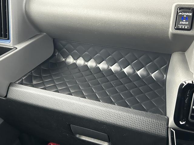 ＬＩＮＥ会員様募集中です。点検や車検などの予約がスマホからできるのでとても便利です！！