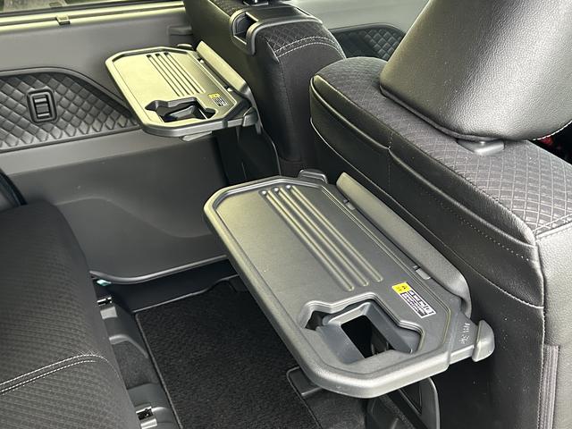 ４桁のご希望のナンバーがございましたら、私共でお取りできます！図柄入りナンバーなども承ります。